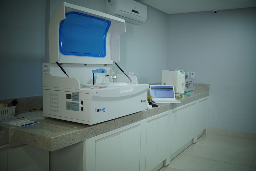 Analisador automatizado do laboratório Vitallis